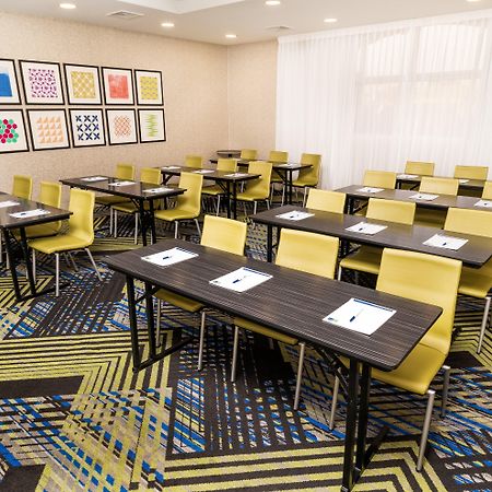 Holiday Inn Express & Suites Las Vegas Sw Springvalley By Ihg Exterior foto